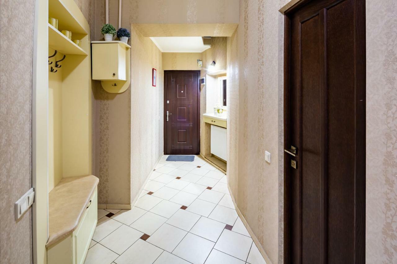 Alfa Apartments Kniazia Romana 11 Lviv Buitenkant foto