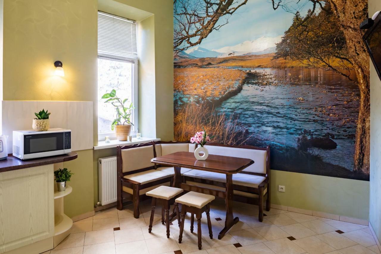 Alfa Apartments Kniazia Romana 11 Lviv Buitenkant foto
